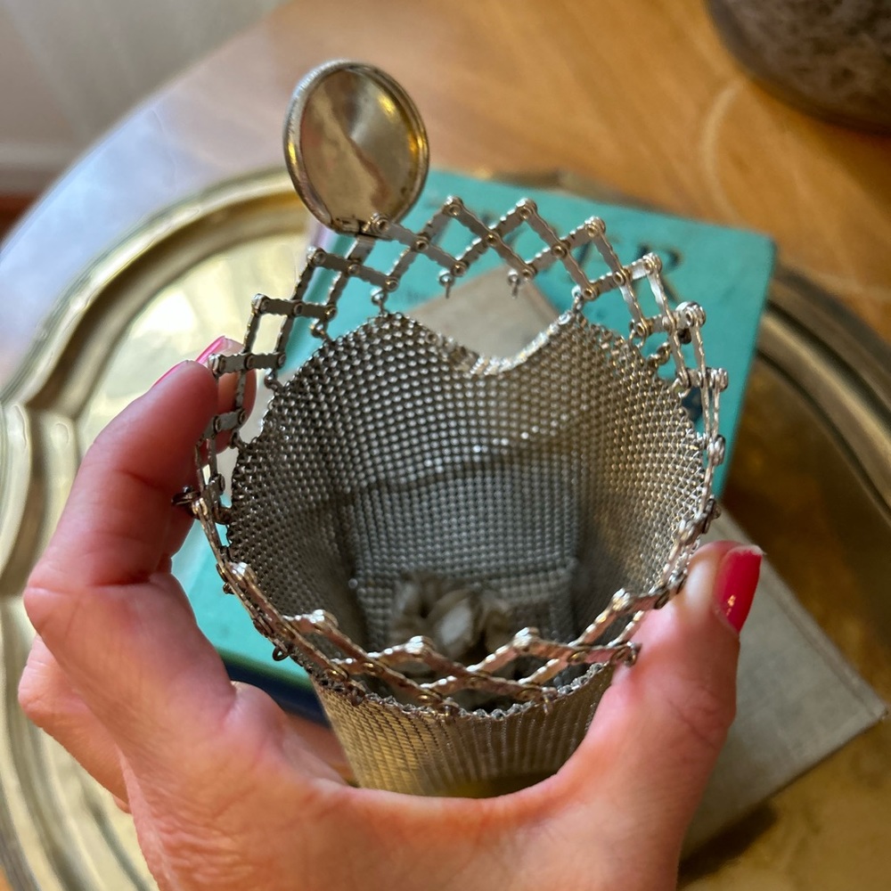 1930s Deco Metal Mesh Bag - Picture 8 of 12